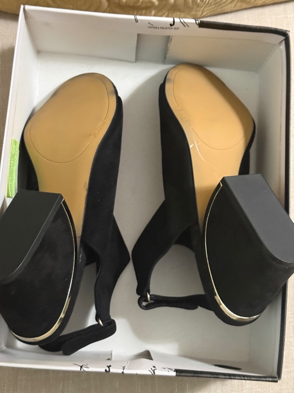 Kensie black suede sandals size 11